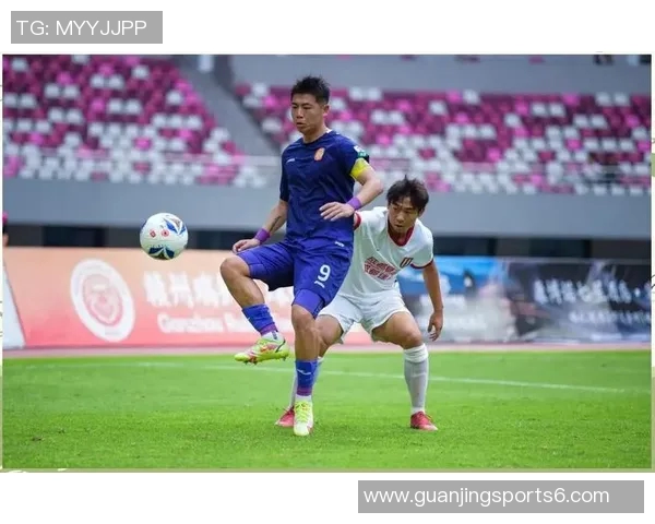 中国男子国家足球队奋战国际赛场展现拼搏精神与团队合作魅力 中国男子国家足球队奋战国际赛场展现拼搏精神与团队合作魅力